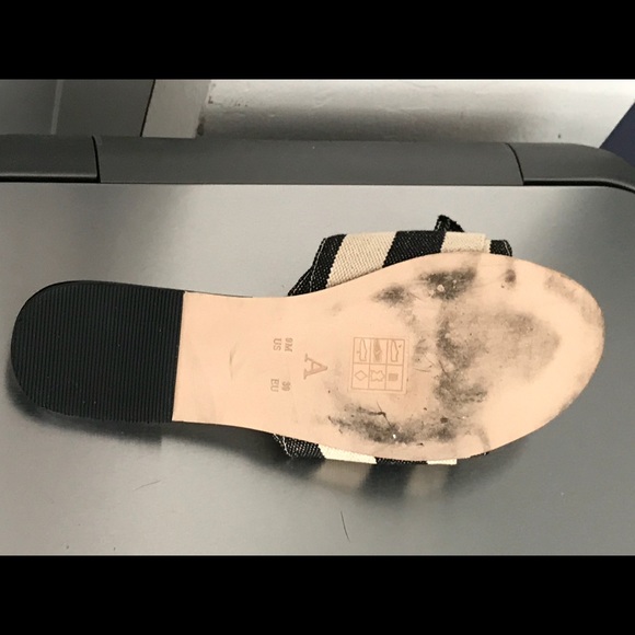 Ladies sandals/ slide style - Picture 8 of 8